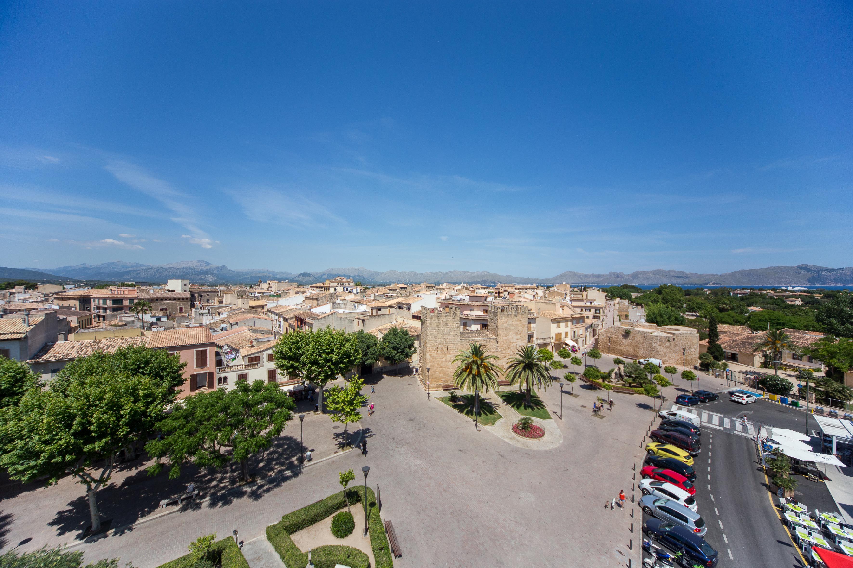 Apartamentos Carlos V Alcudia  Dış mekan fotoğraf
